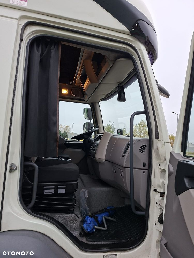 DAF LF - 17