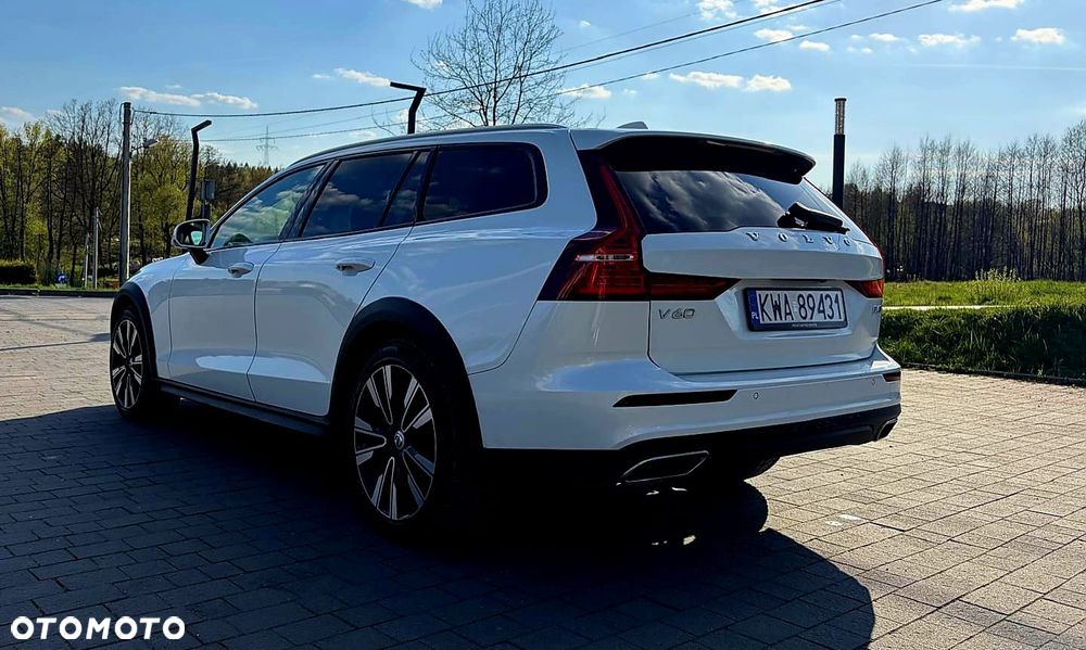 Volvo V60 Cross Country D4 AWD - 10