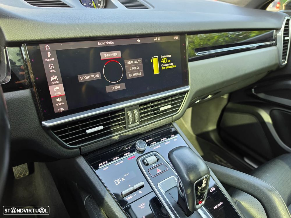 Porsche Cayenne Coupé E-Hybrid Platinum Edition - 24