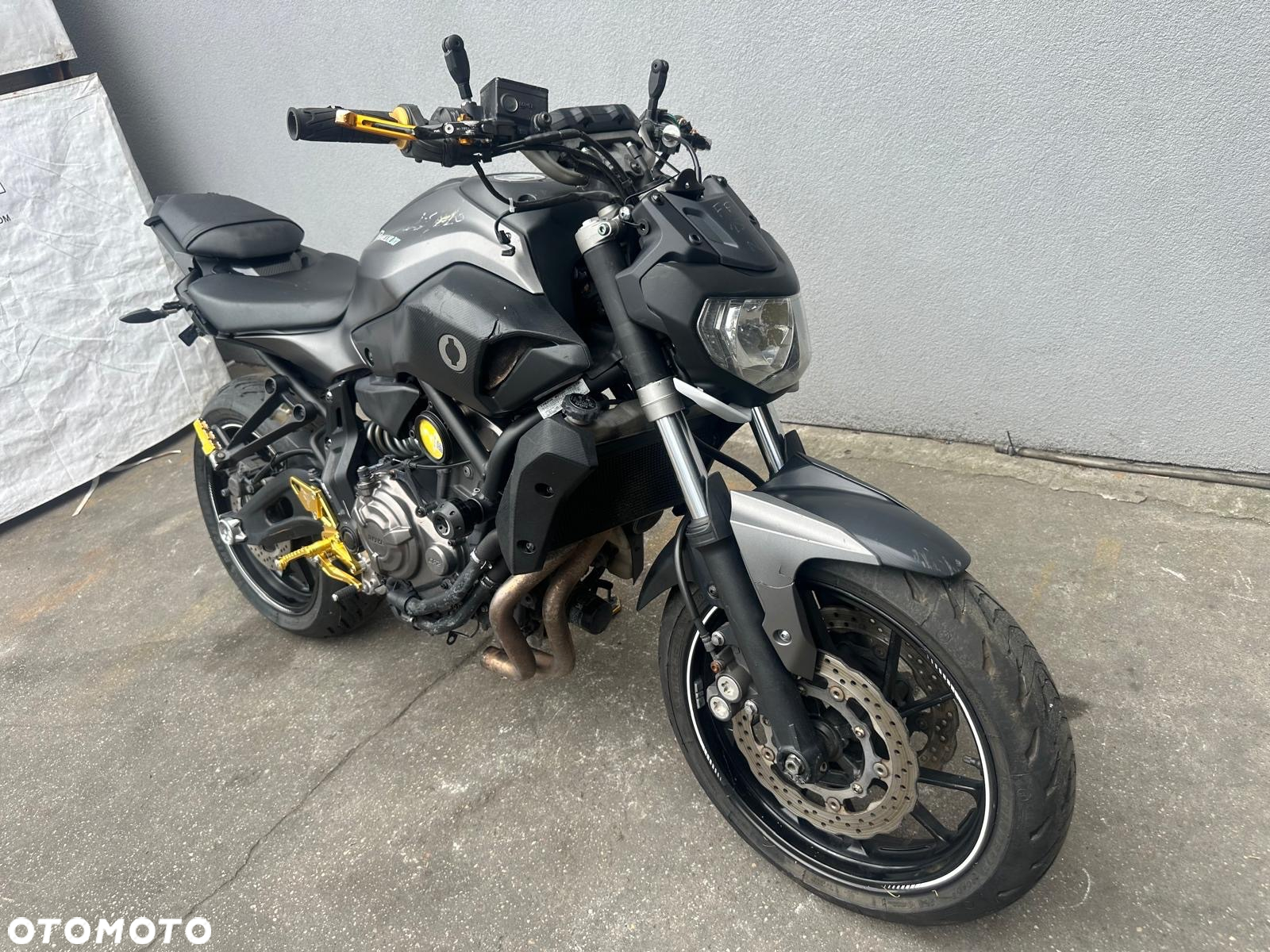 Yamaha MT - 4