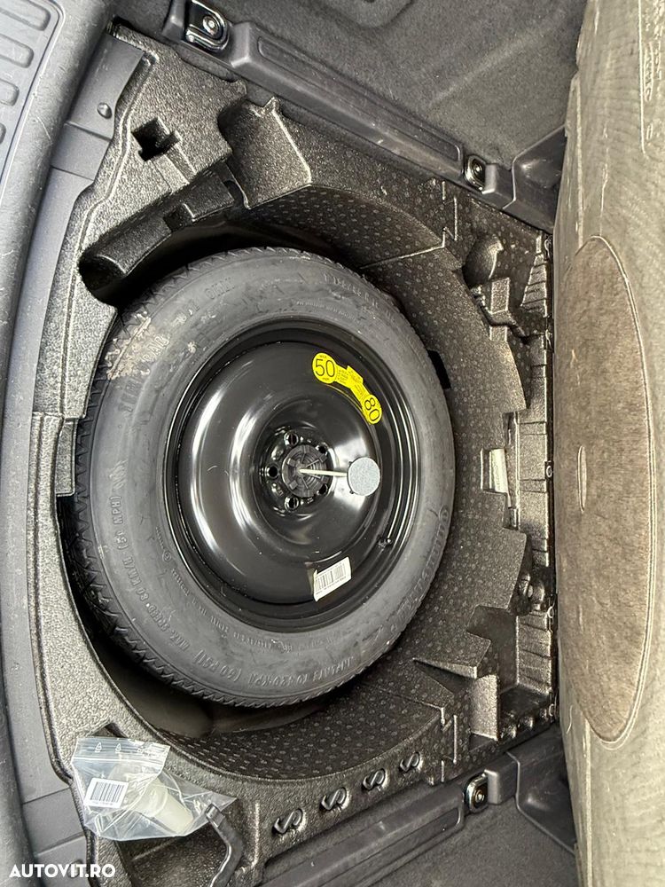 Land Rover Discovery Sport - 19