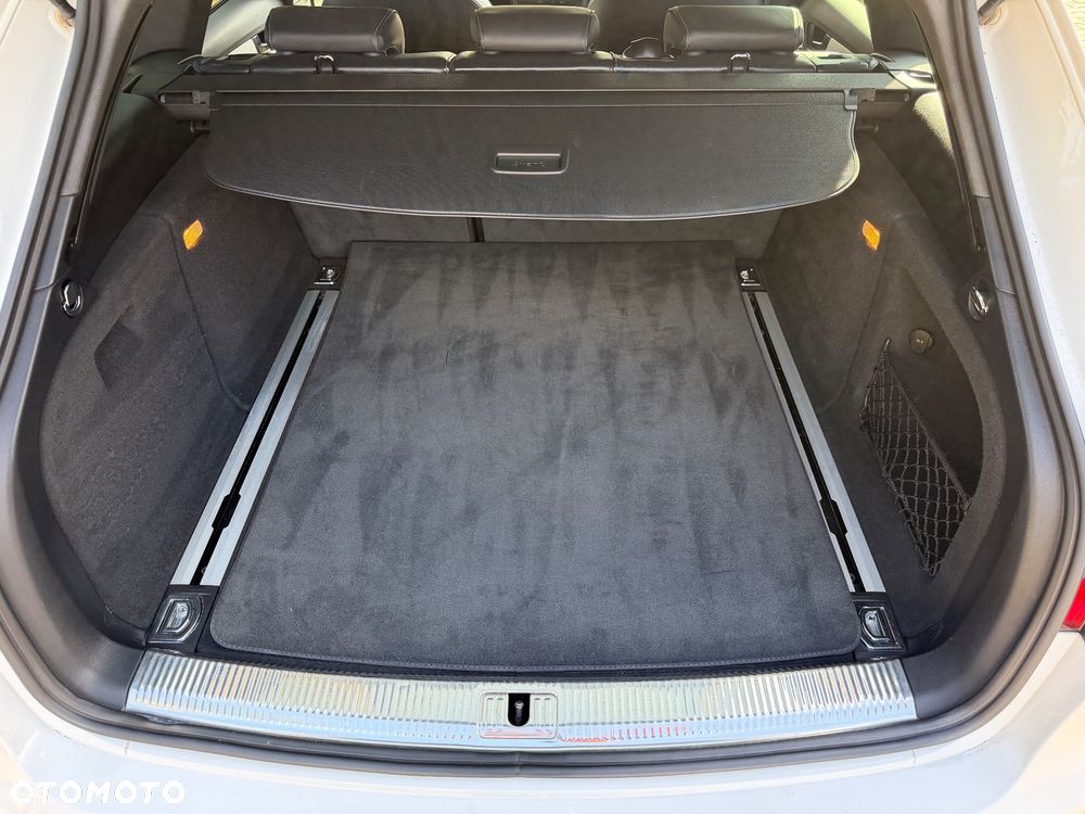 Audi A4 Avant 2.0 TDI Quattro Sport S tronic - 30