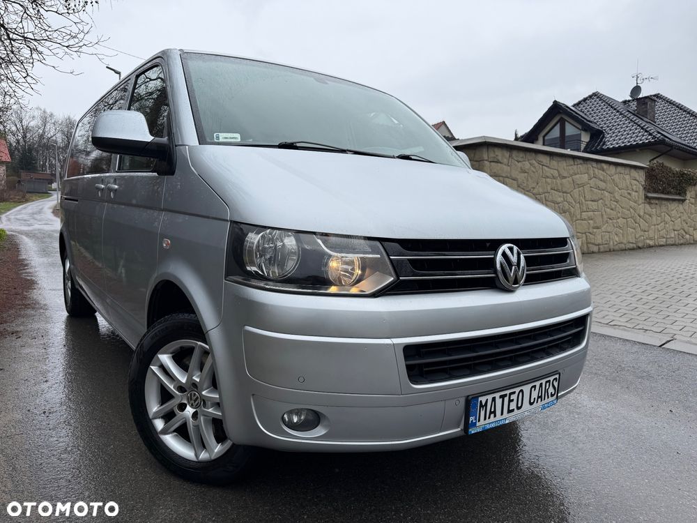 Volkswagen Caravelle - 25
