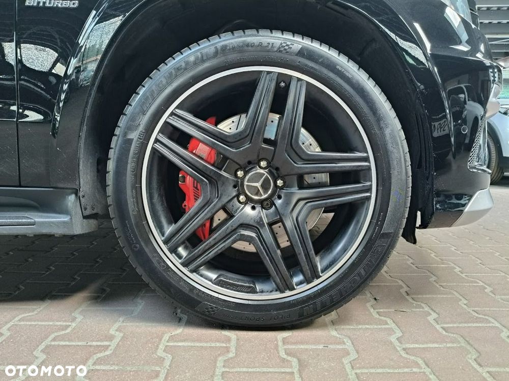 Mercedes-Benz GL 63 AMG - 13
