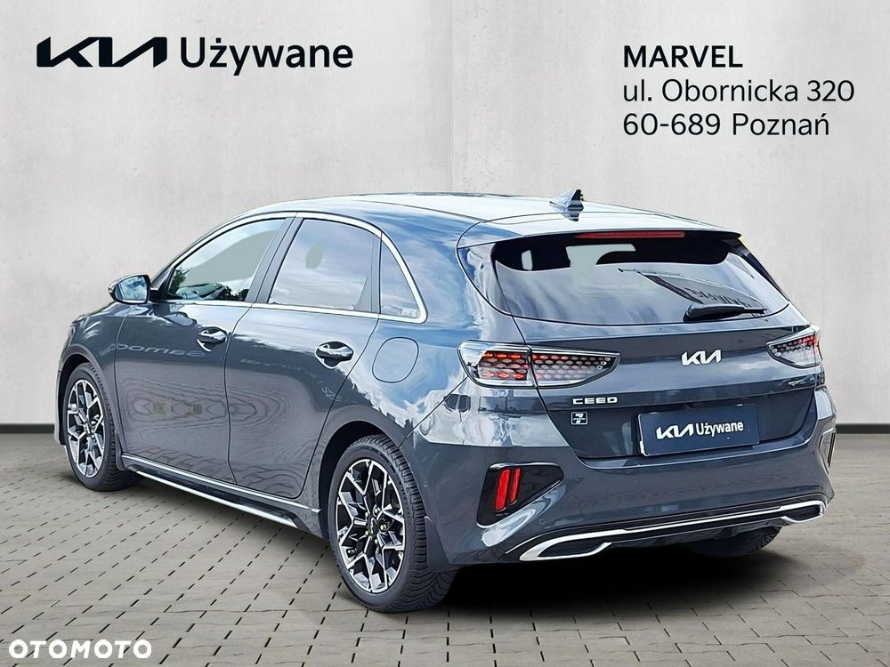 Kia Ceed - 4