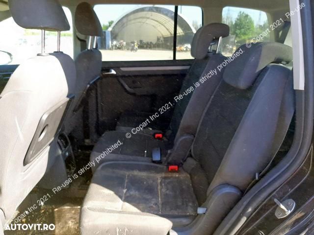 Dezmembrez Volkswagen Touran 1 [2th facelift] [2010 - 2015] Minivan 2.0 TDI MT (140 hp) - 6