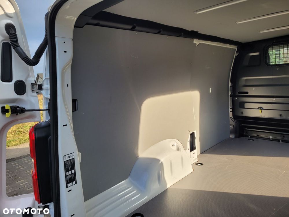 Peugeot Expert L3 Webasto, Hak 2.5T Kamera 360 - 19