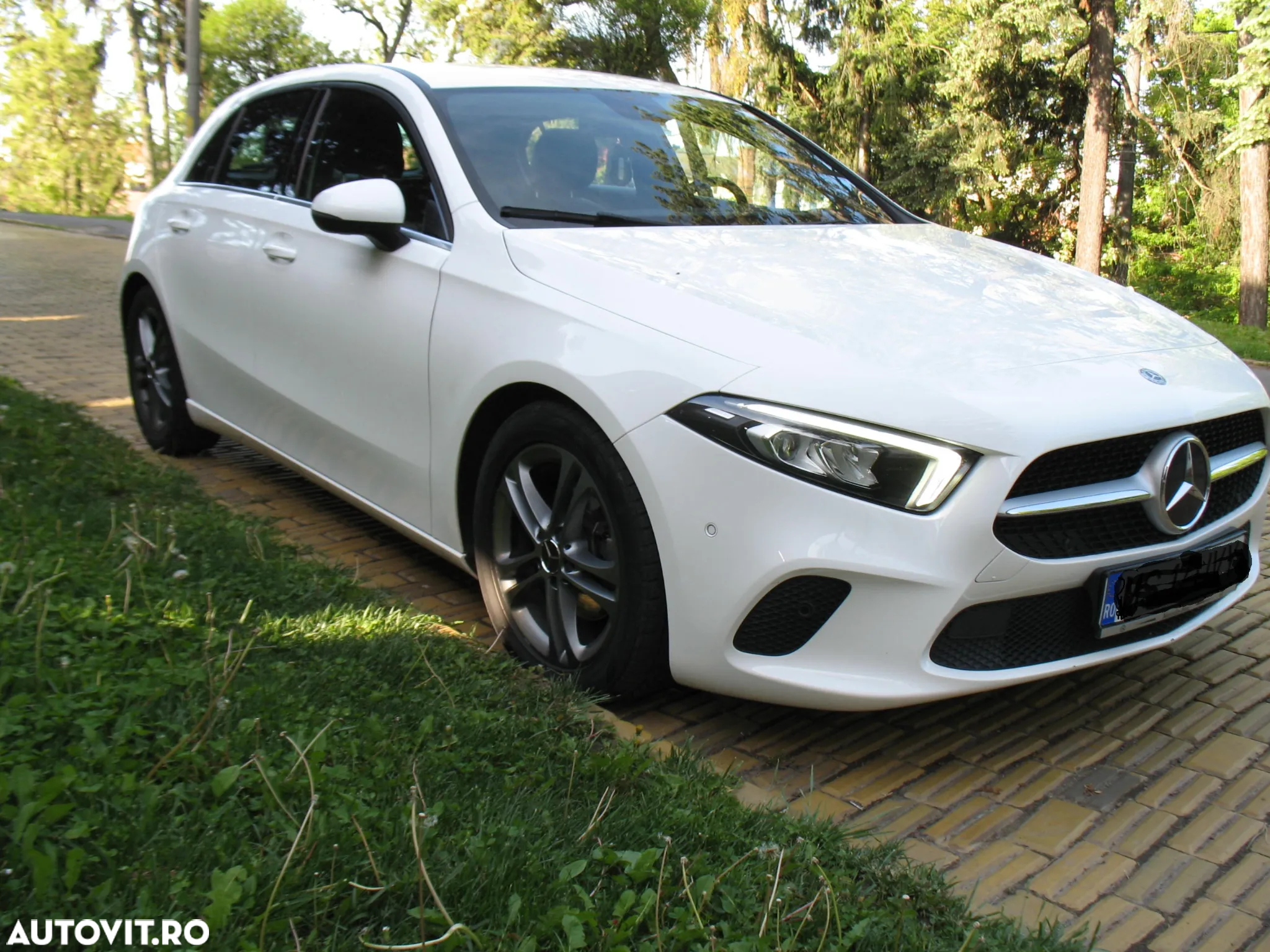 Mercedes-Benz A 180 d 7G-DCT - 2