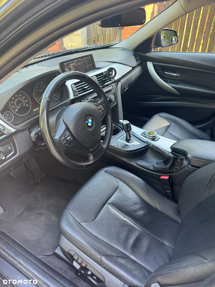 BMW Seria 3 328i - 14