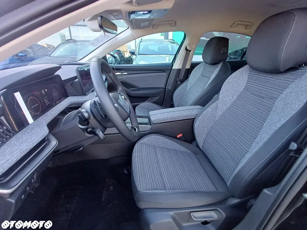 Skoda Superb 2.0 TSI Drive DSG - 12