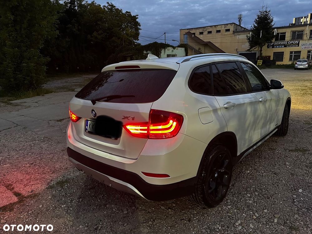 BMW X1 xDrive18d xLine - 9