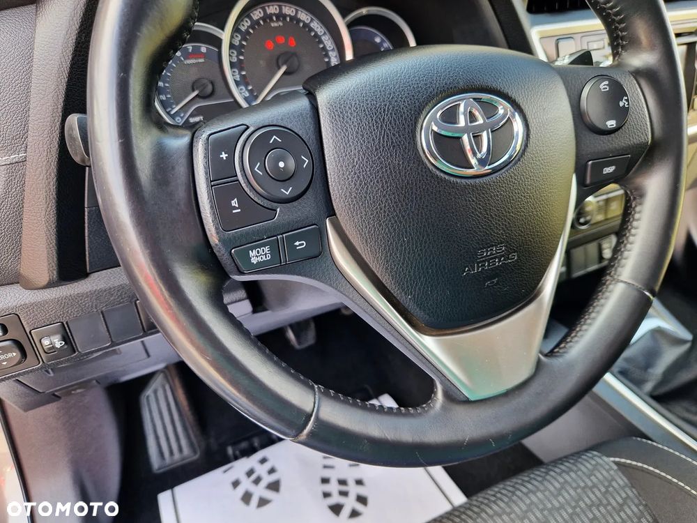 Toyota Auris 1.6 Valvematic Edition - 30
