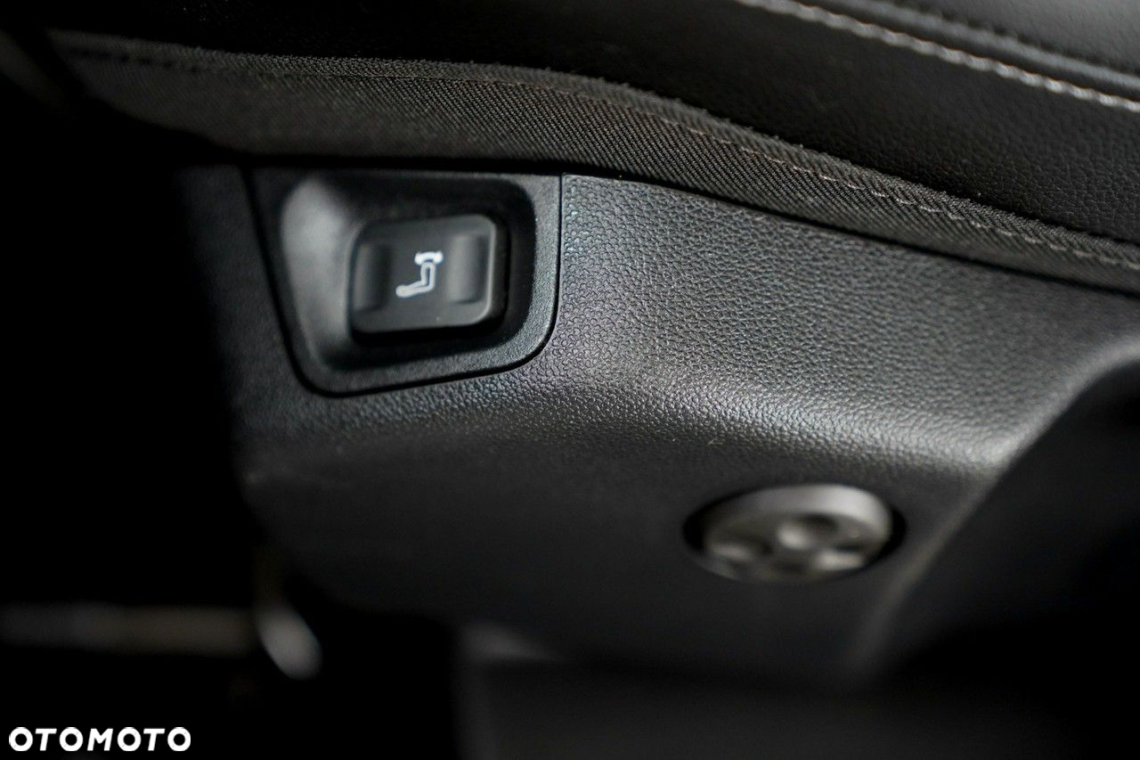 Opel Grandland X - 16