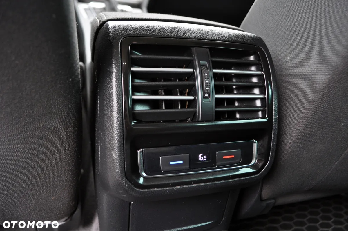 Volkswagen Passat 2.0 TDI BMT Comfortline DSG - 25