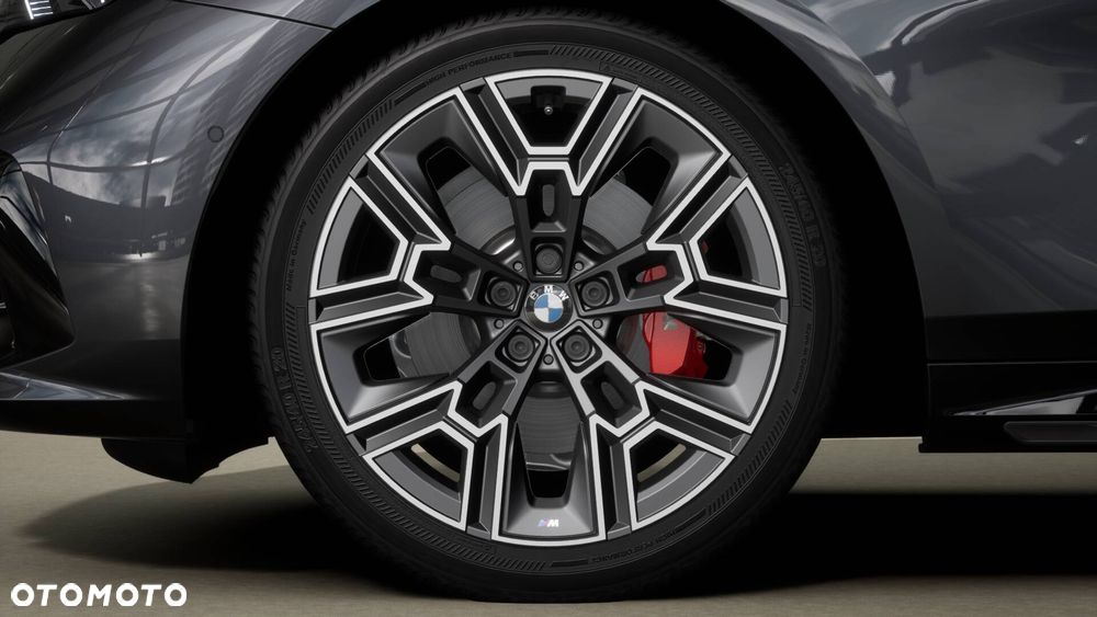 BMW Seria 5 520d xDrive mHEV M Sport - 8