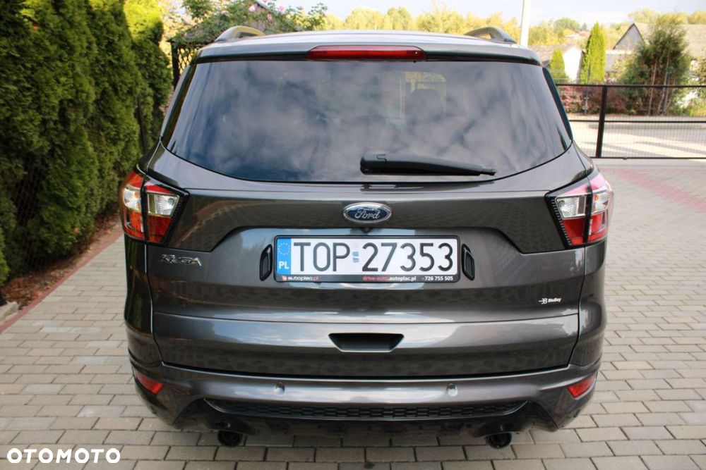Ford Kuga - 31