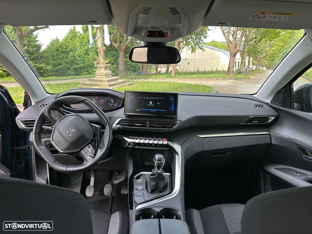 Peugeot 3008 1.5 BlueHDi Style - 29