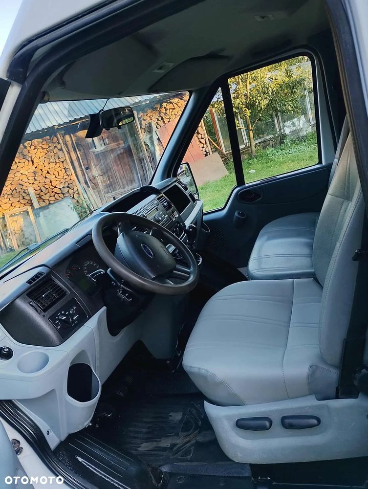 Ford Transit - 5