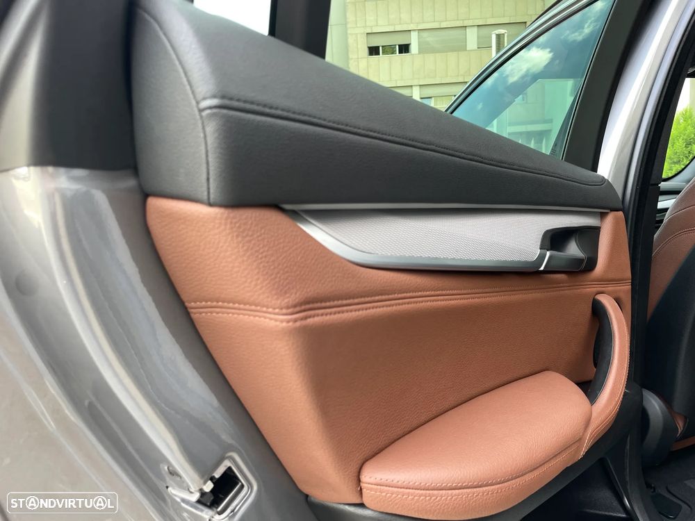 BMW X6 40 d xDrive Pack M - 29