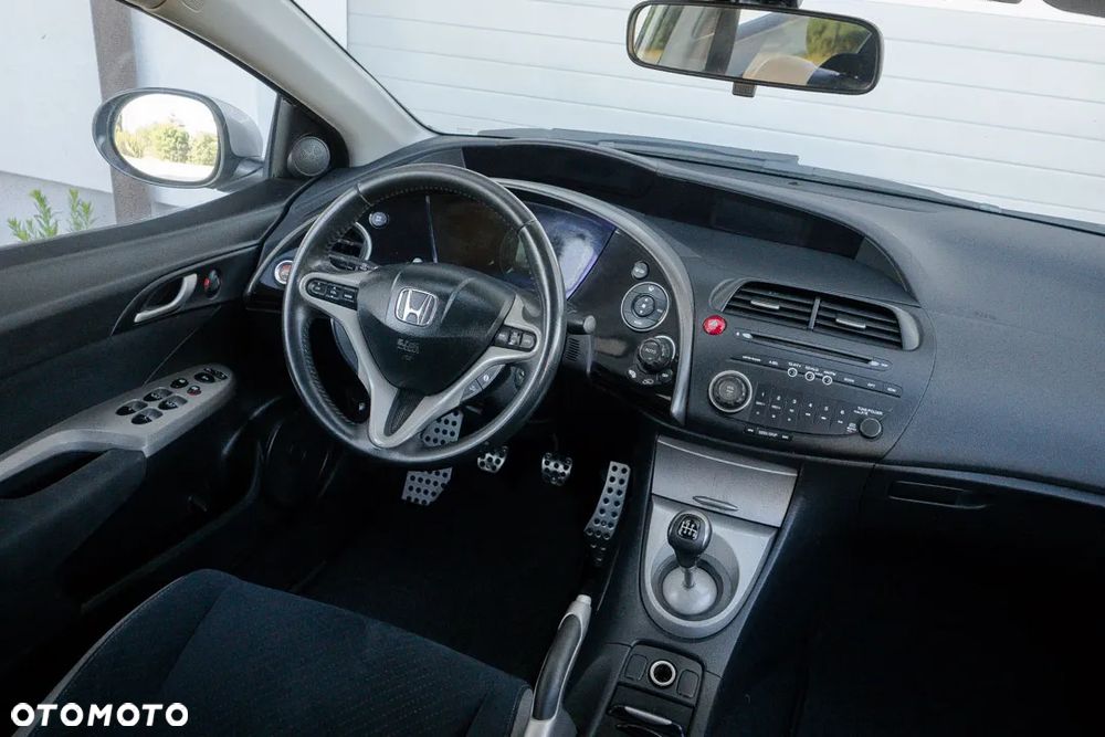 Honda Civic 1.8 Comfort - 34