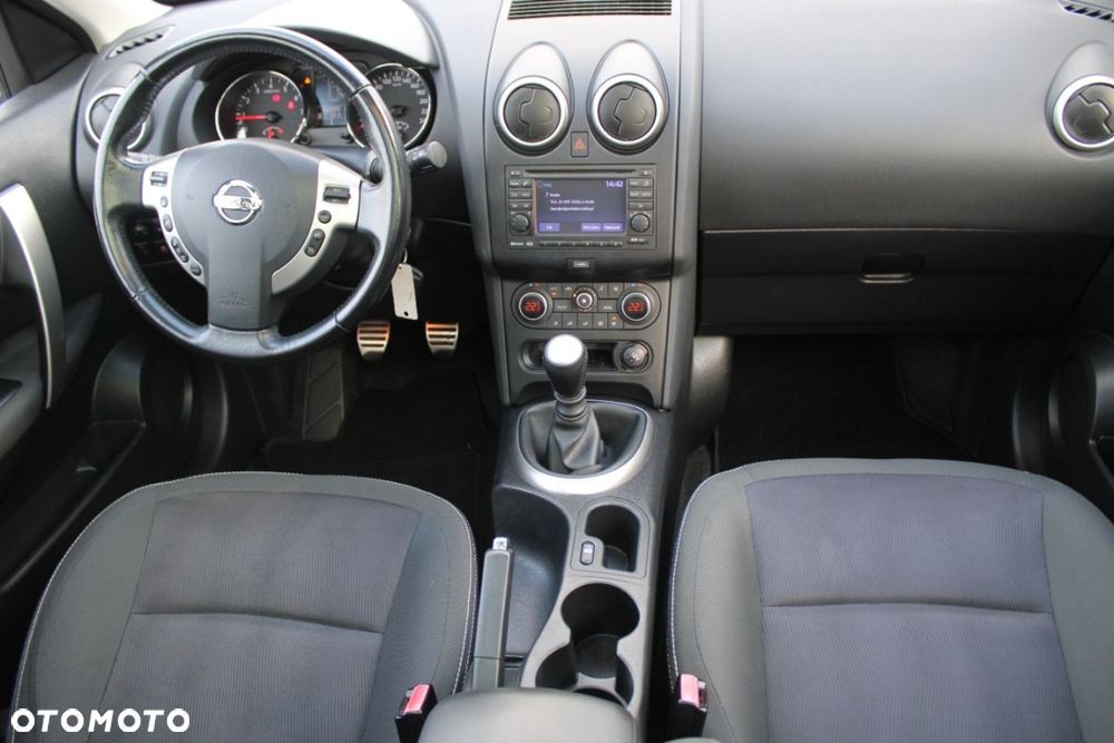 Nissan Qashqai+2 - 40