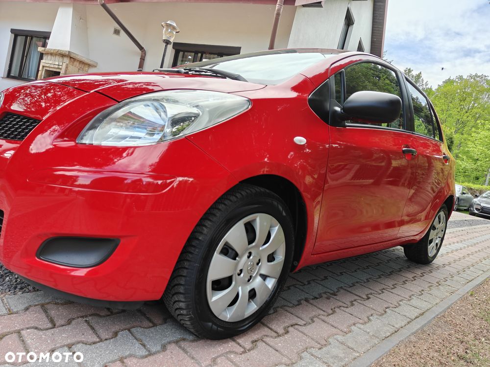 Toyota Yaris - 37