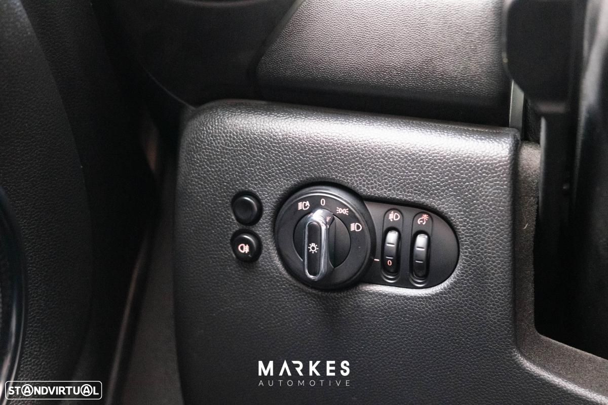 MINI 5 Portas Cooper Aut. - 14