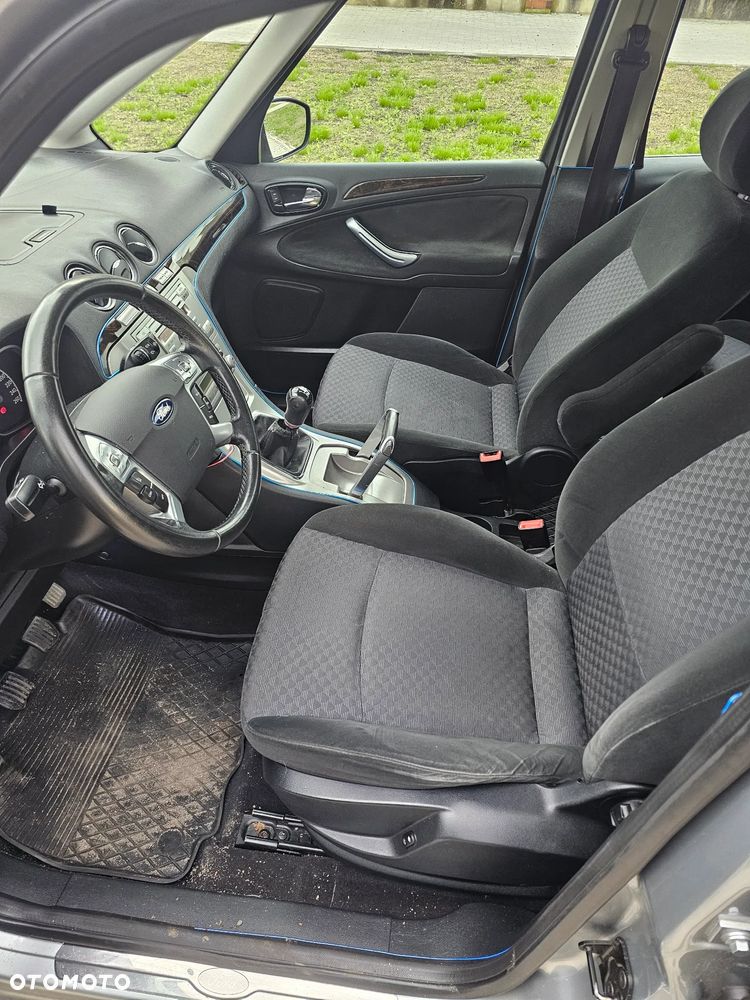 Ford Galaxy 2.0 Ghia - 10