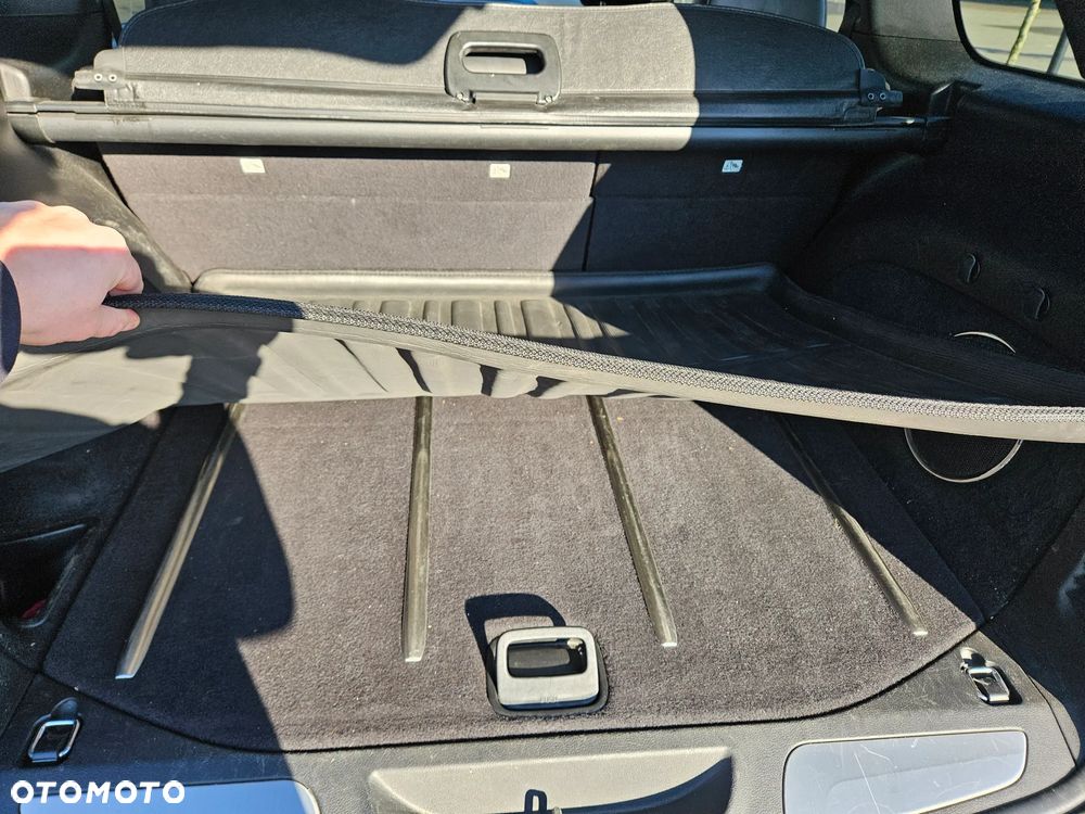 Jeep Grand Cherokee - 25