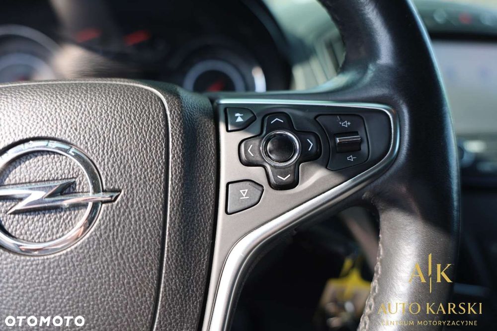Opel Insignia 1.4 T Cosmo S&S - 24