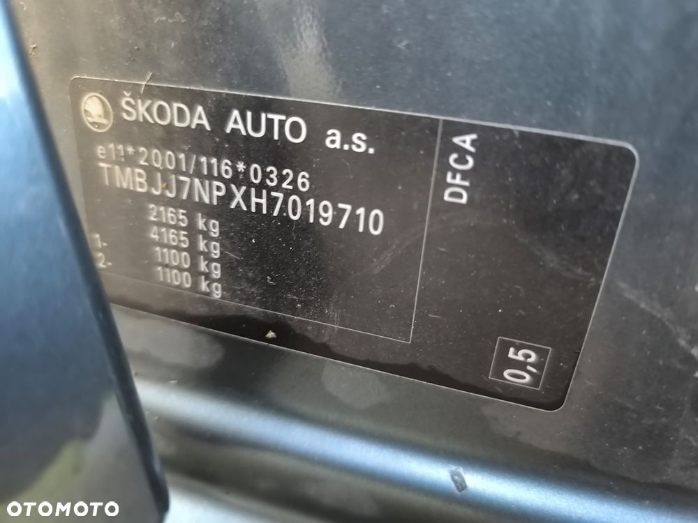 Skoda Superb 2.0 TDI DSG L&K - 22