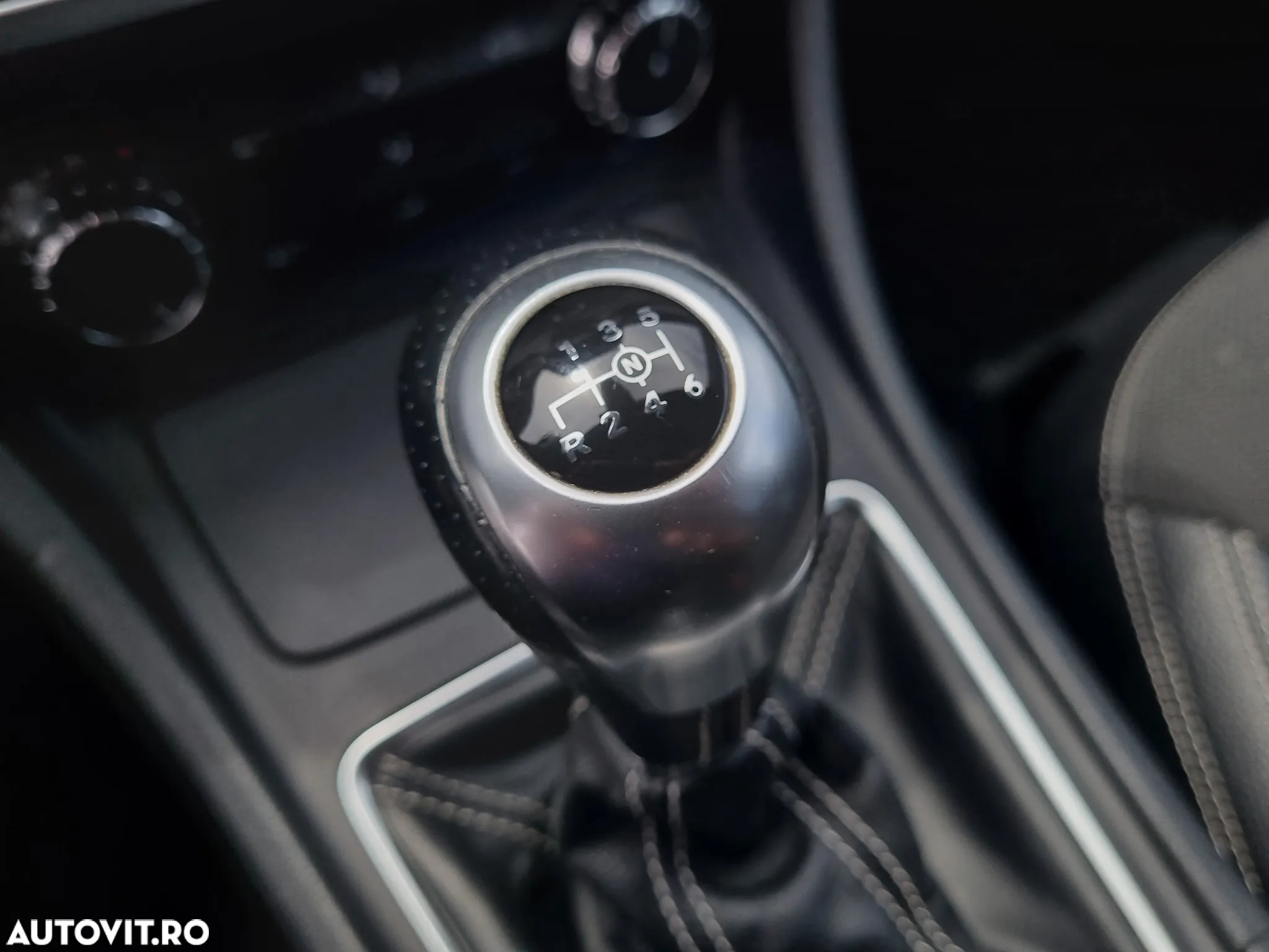 Mercedes-Benz CLA - 25