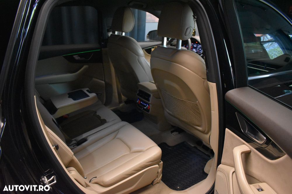 Audi Q7 - 8