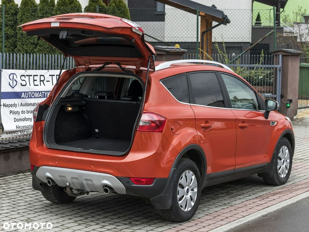 Ford Kuga 2.0 TDCi 2x4 Titanium - 10