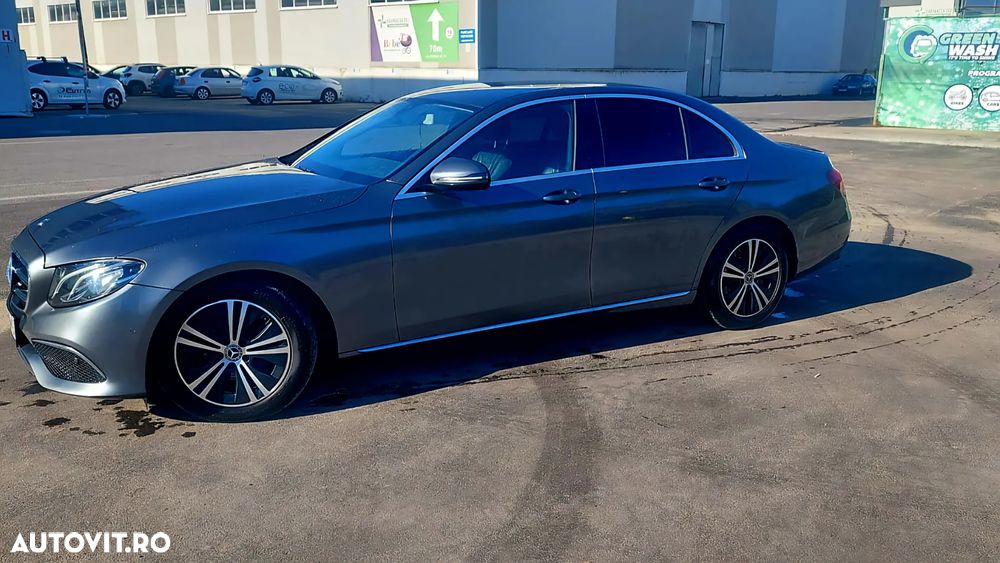 Mercedes-Benz E - 15