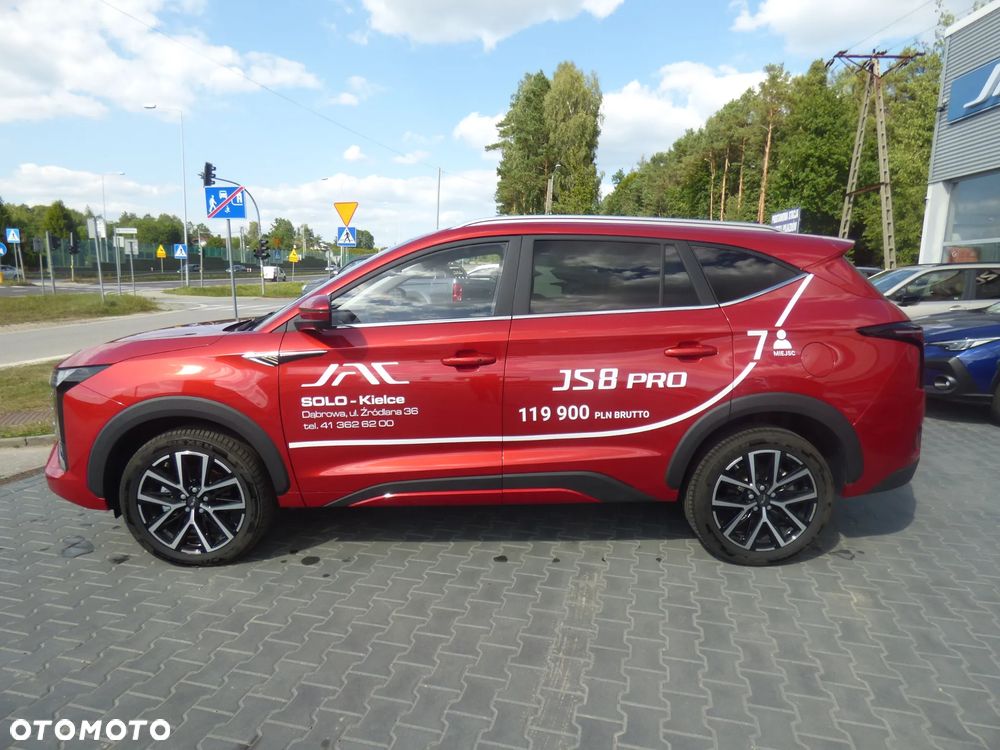 JAC JS8 - 3