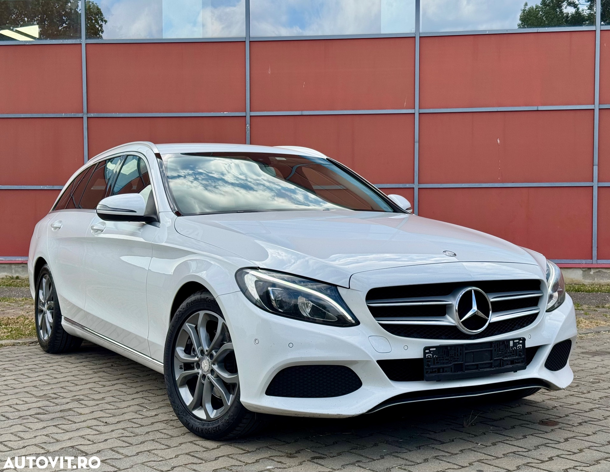 Mercedes-Benz C 220 (BlueTEC) d T 7G-TRONIC Avantgarde - 22