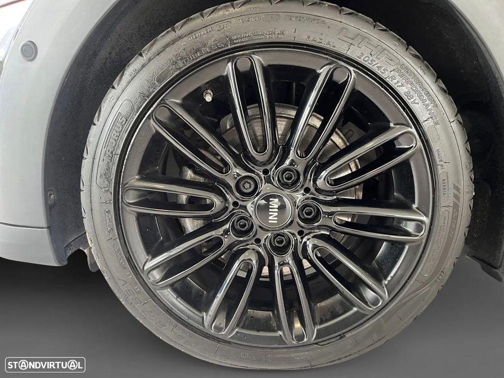 MINI 3 Portas Cooper Sport Edition Auto - 16