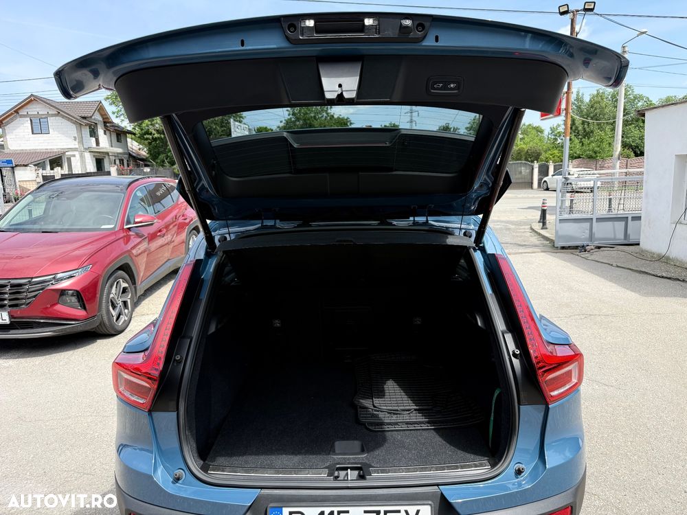 Volvo XC 40 T5 Recharge DKG Plus Bright - 36