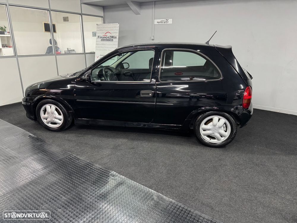 Opel Corsa 1.5 TD Sport - 4