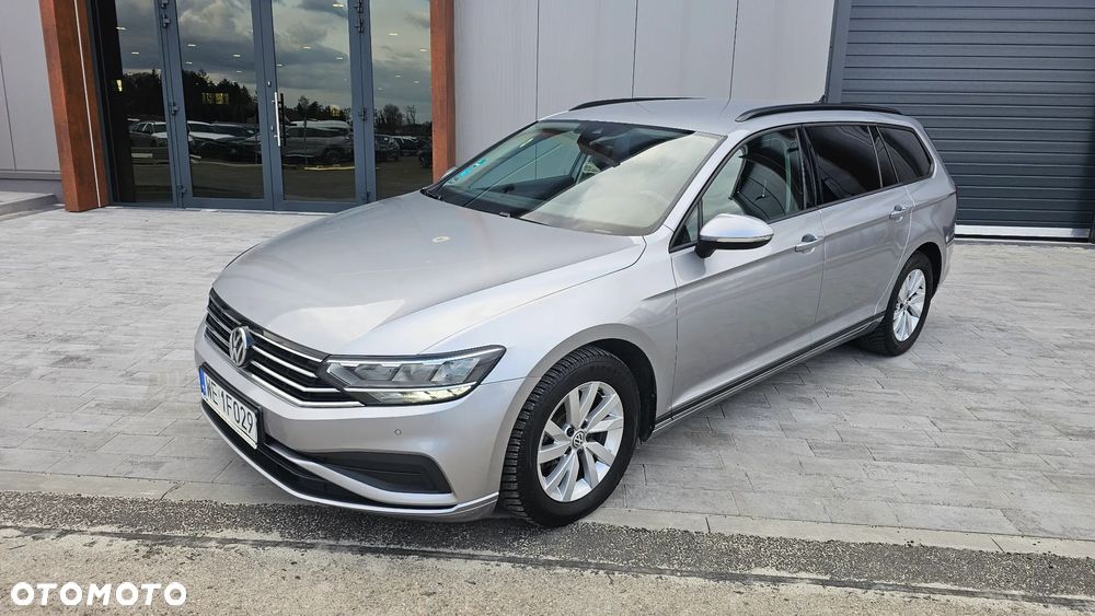 Volkswagen Passat 2.0 TDI EVO Essence DSG - 3