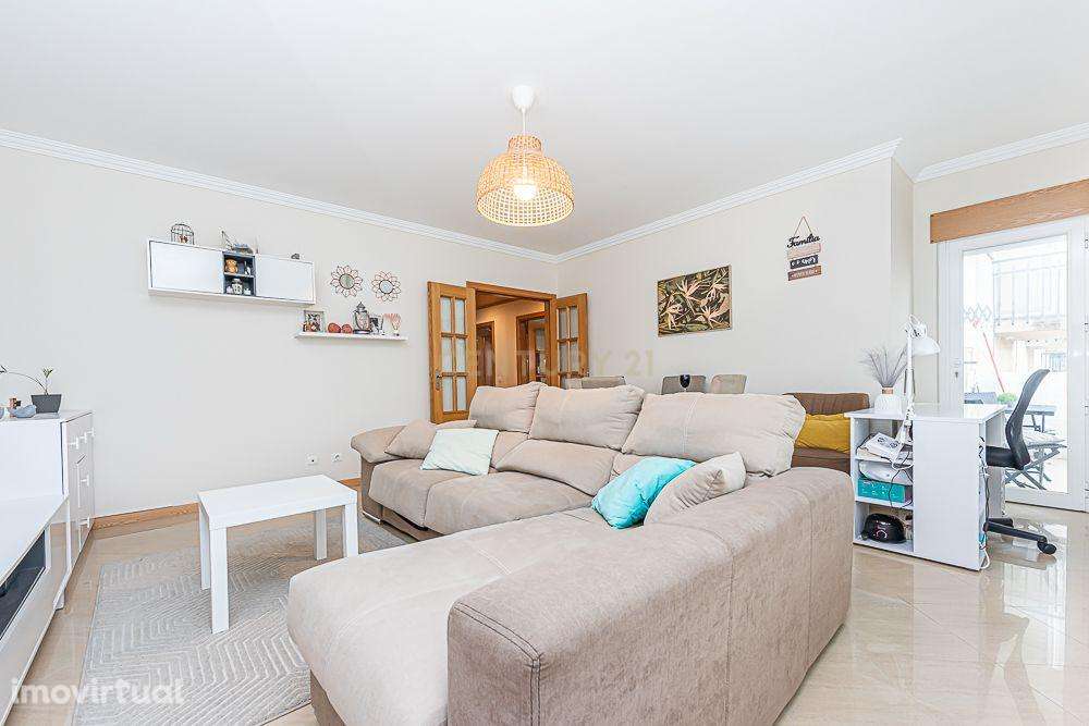 O equilíbrio perfeito entre espaço, conforto e vista rio - Grande imagem: 3/31