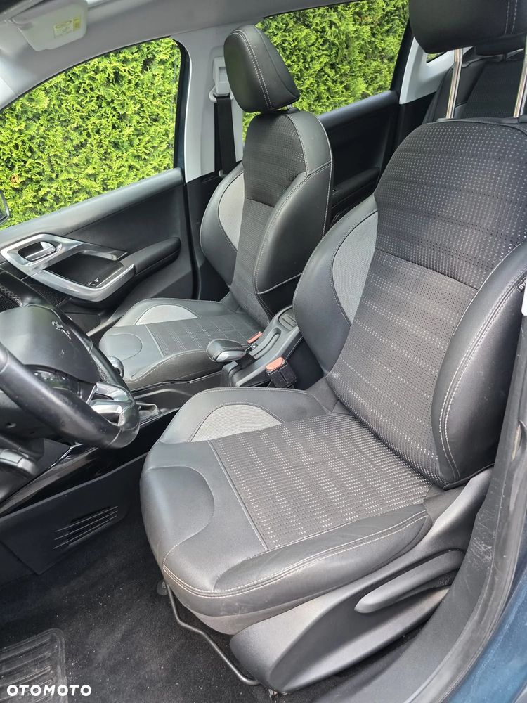 Peugeot 2008 1.2 PureTech Allure S&S - 9