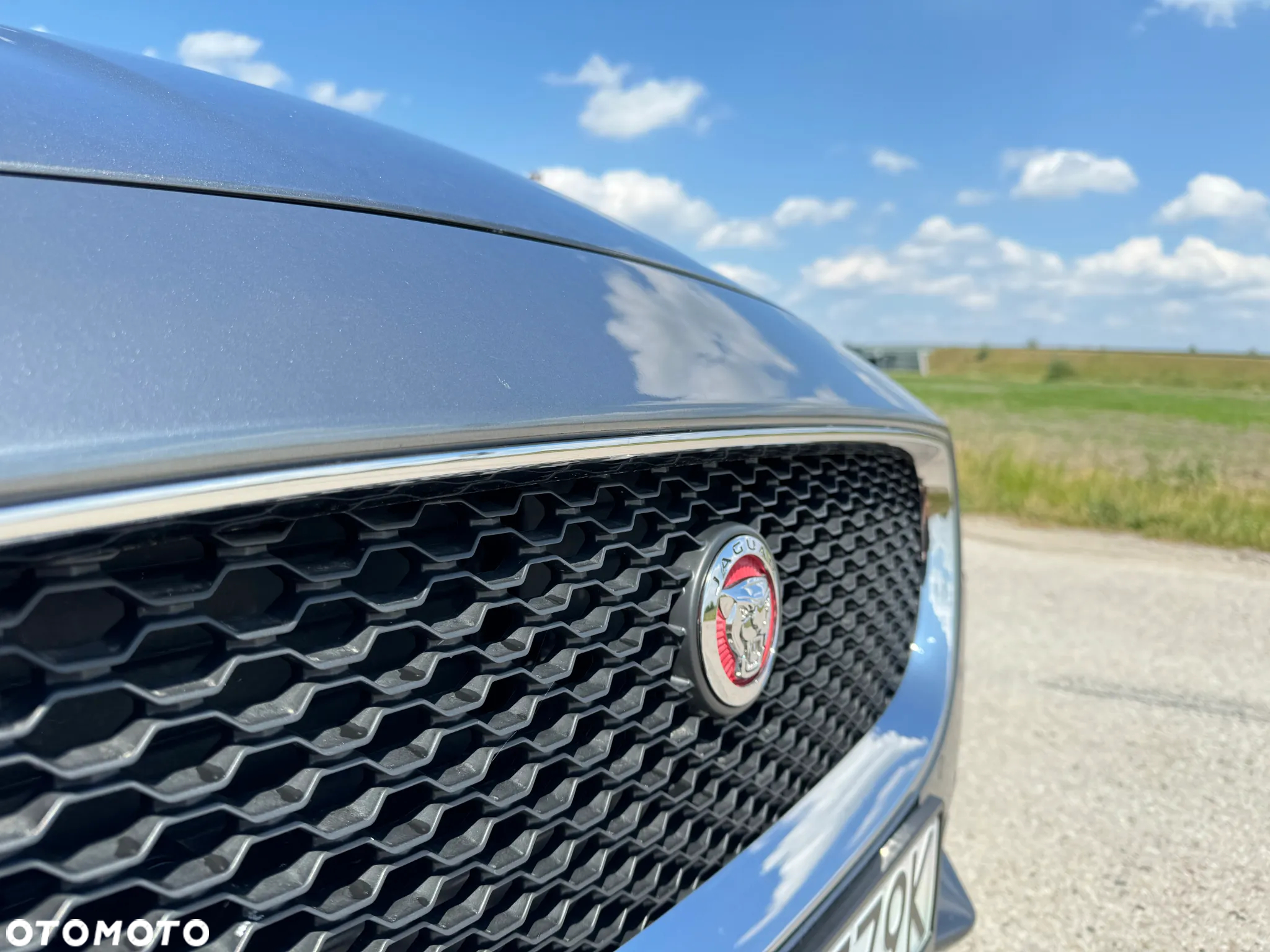 Jaguar XE S - 3