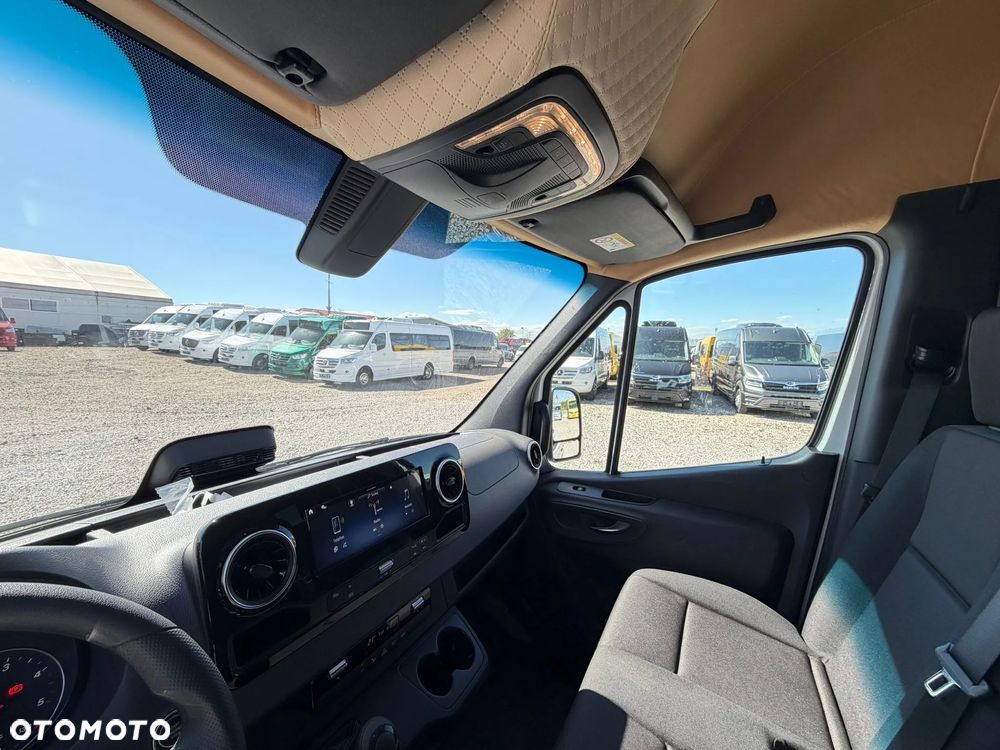 Mercedes-Benz Sprinter 317 - 14