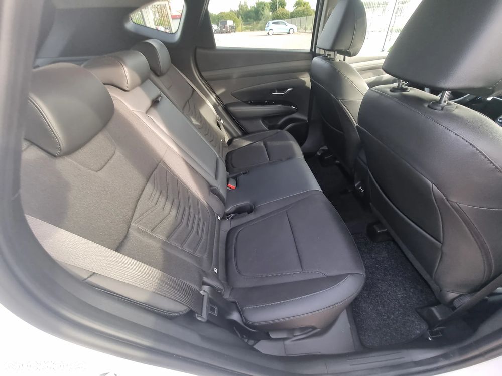Hyundai Tucson 1.6 CRDi 48V-Hybrid 4WD DCT Select - 9