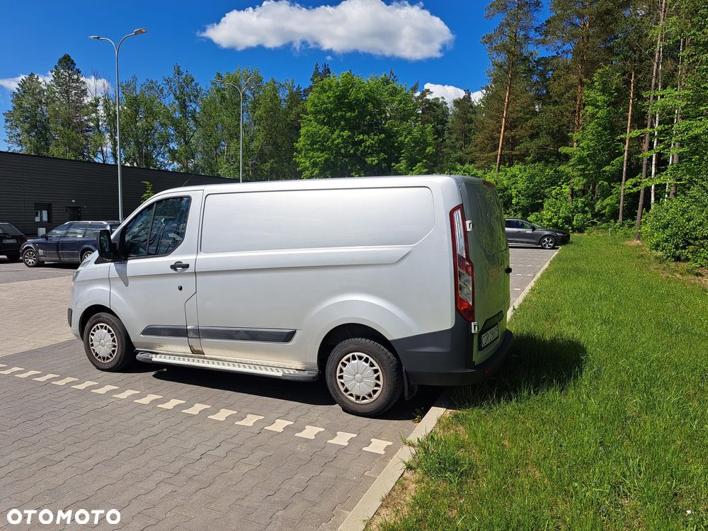 Ford TRANSIT CUSTOM - 3