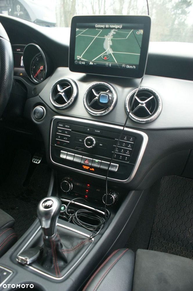 Mercedes-Benz CLA - 19