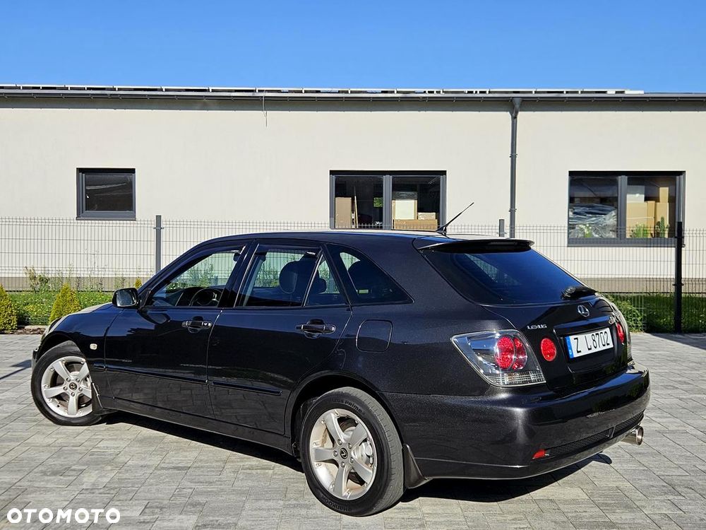 Lexus IS 200 SC Prestige - 8