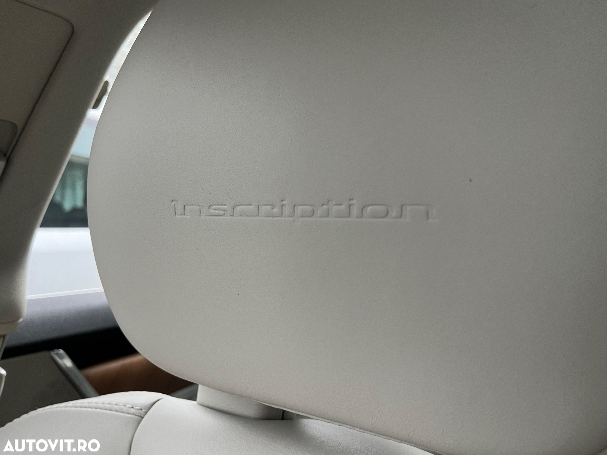Volvo S90 T8 Twin Engine AWD Geartronic Inscription - 37